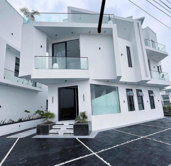 Multidimensional Residential Duplex Construction